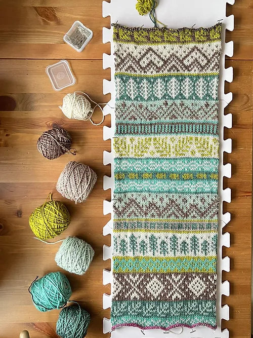 Mountain Doodle (Infinity Cowl)