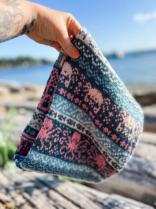 Ocean 1 Doodle (Infinity Cowl)