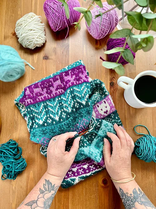 Arctic Doodle (Infinity Cowl)