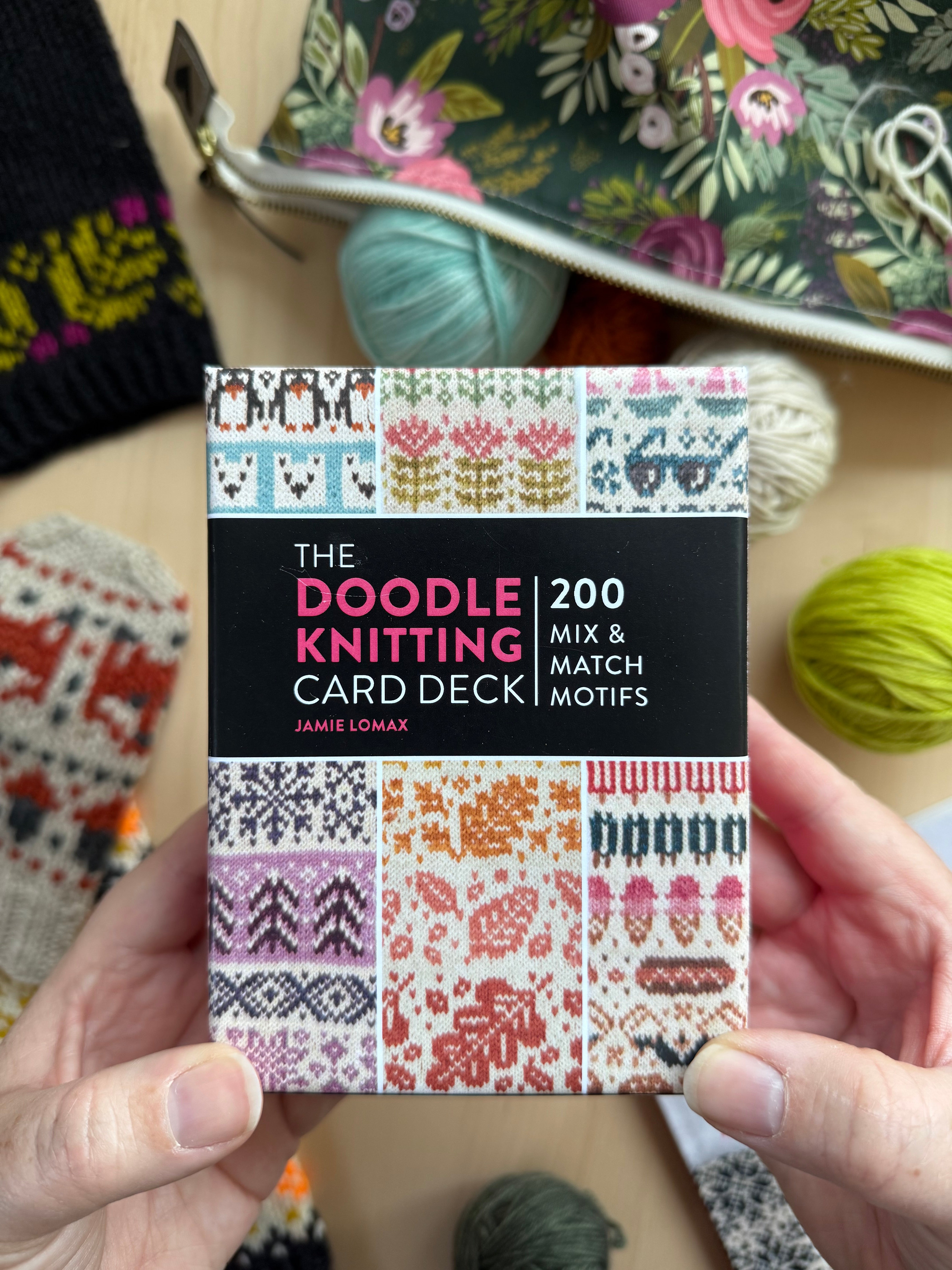 The Doodle Knitting Card Deck: 200 Mix & Match Motifs