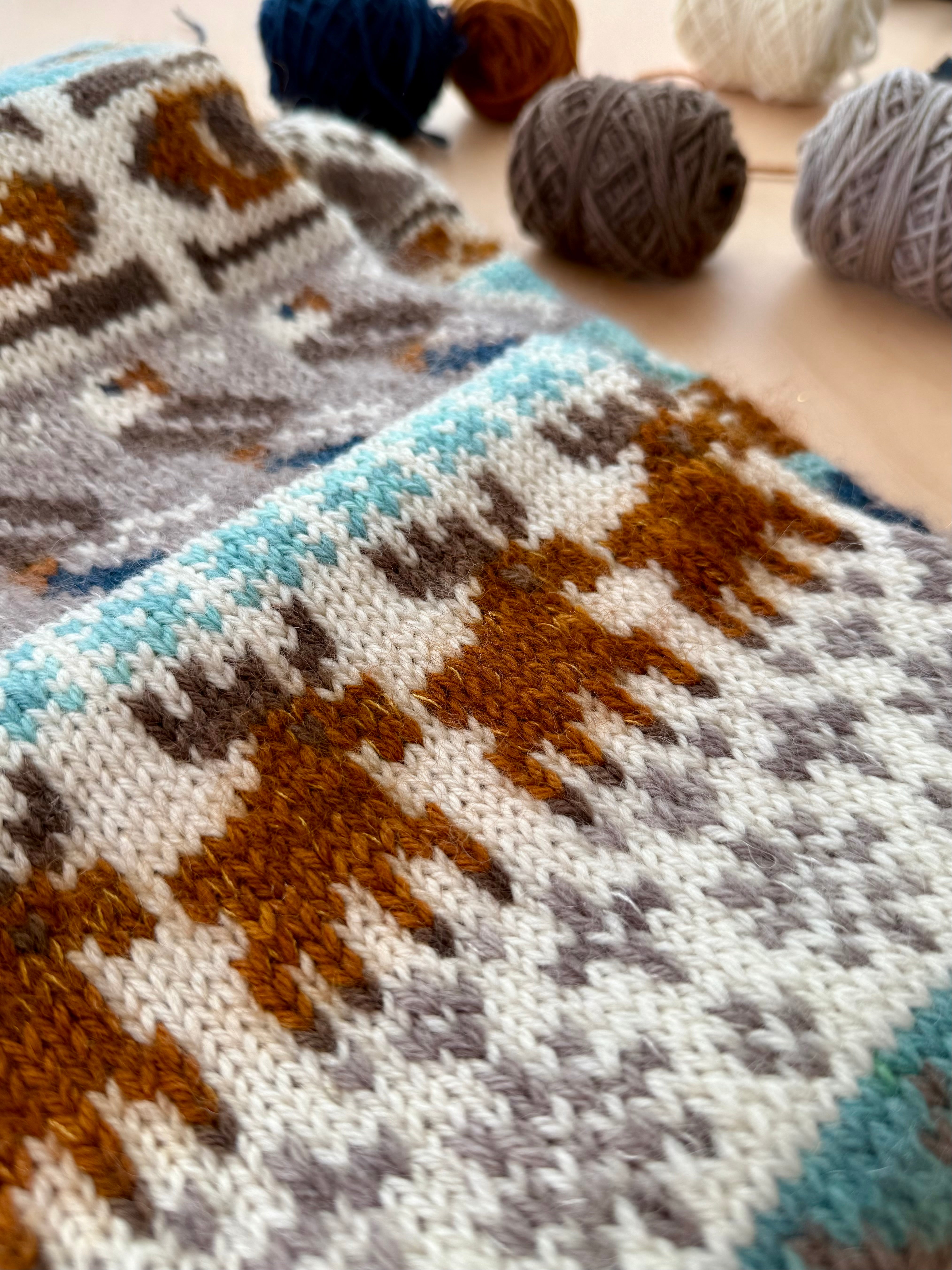 Alaska Doodle (Infinity Cowl)