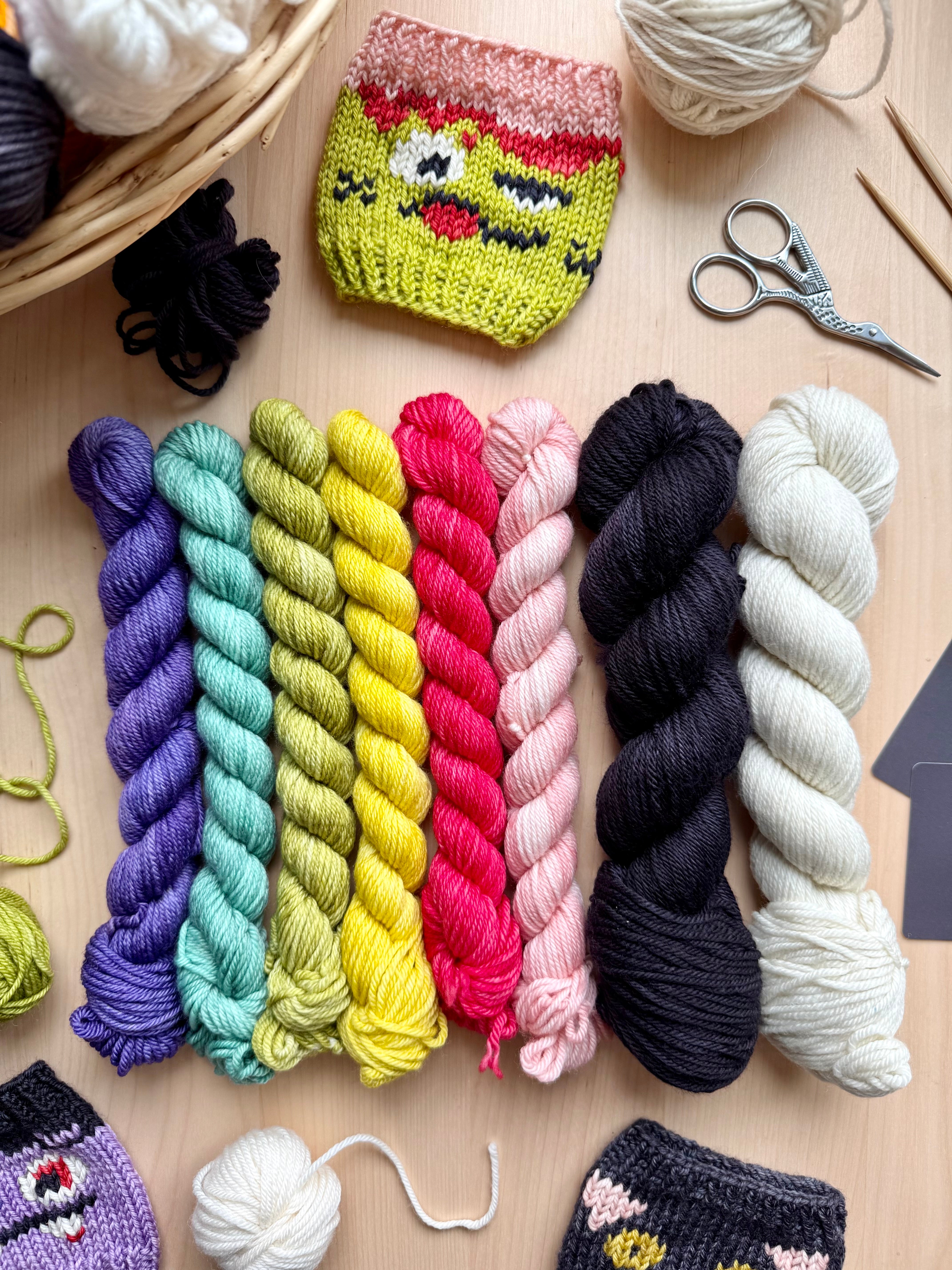 Monster Faces Doodle: Cup Cozy Project + Yarn Kit
