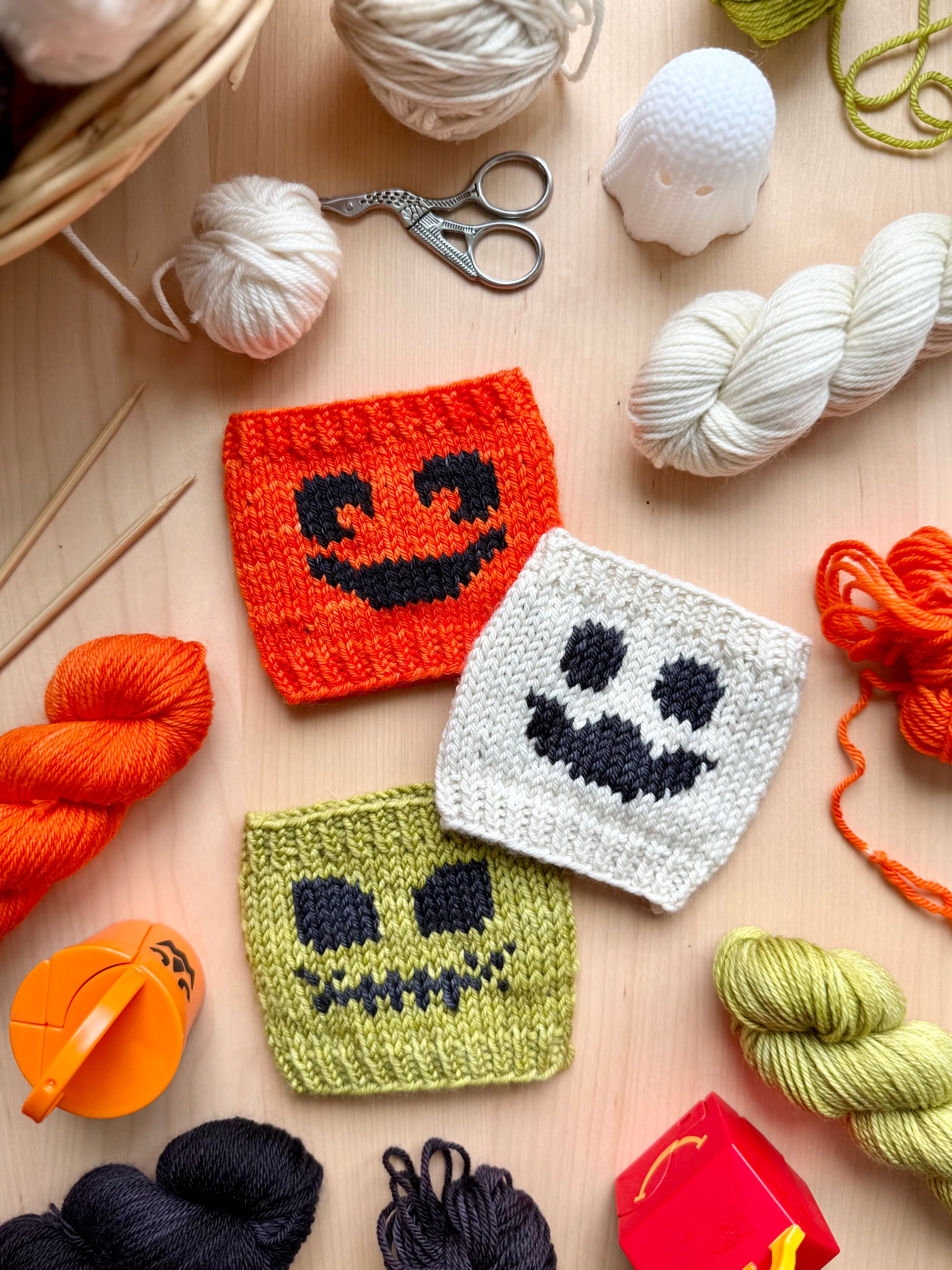 Jack-o-Lantern Doodle: Cup Cozy Project + Yarn Kit