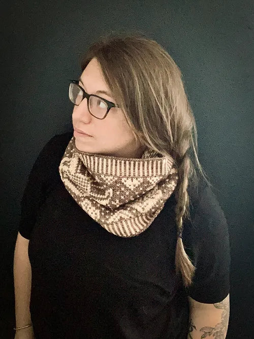 Triceratops Cowl