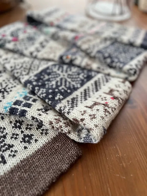 Holiday Doodle Scarf (Advent Pattern)