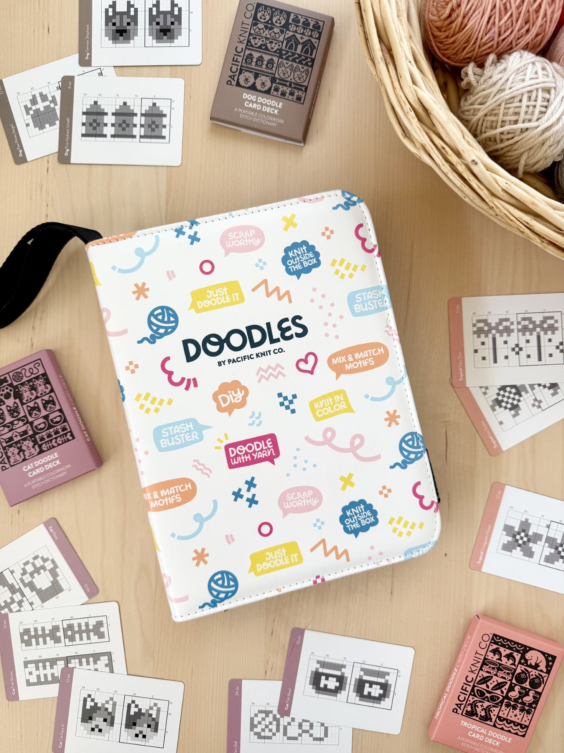 Doodle Card Binder | 4-Pocket | Max (400 pcs) | Doodles