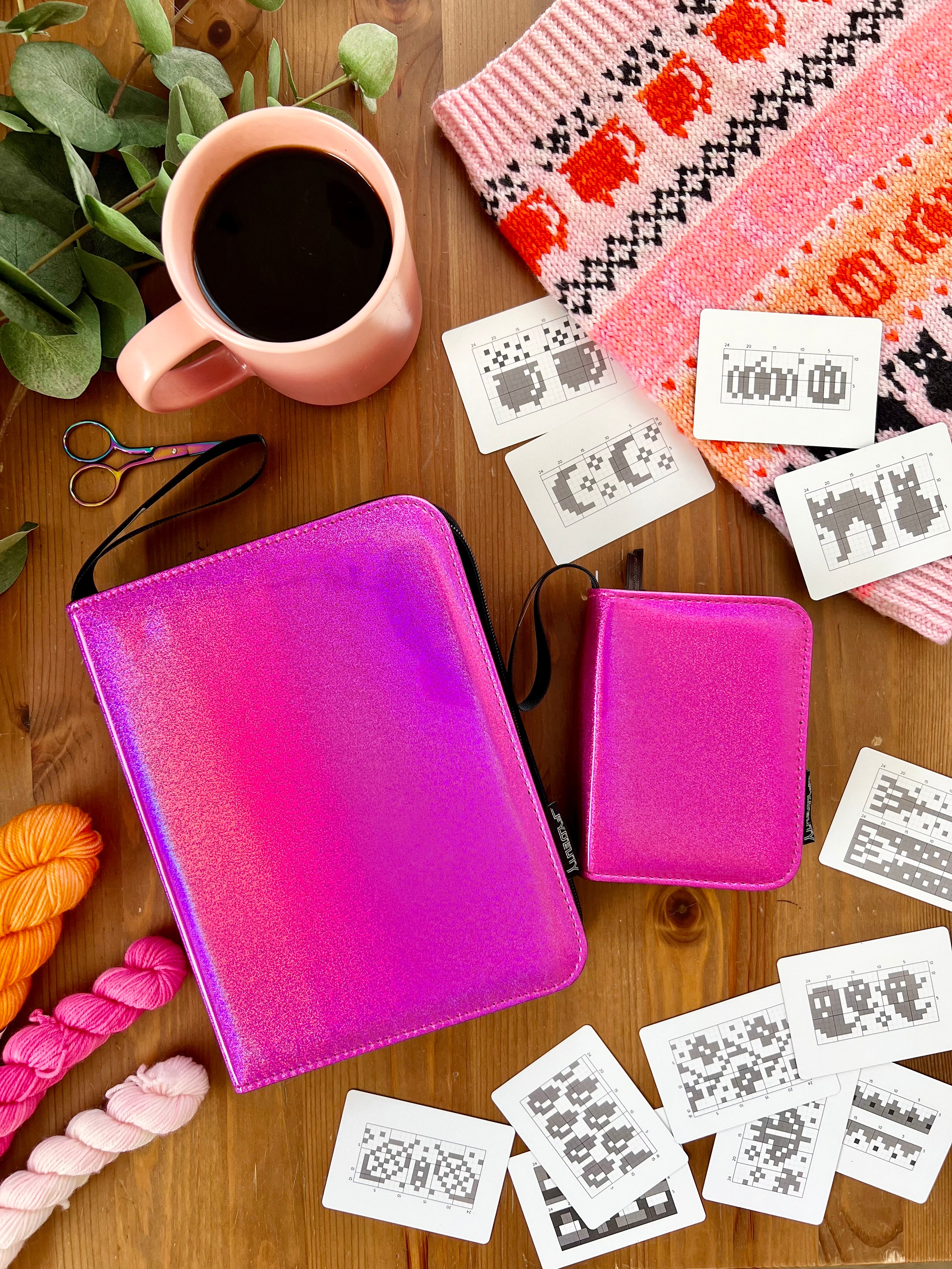 Doodle Mini Card Binder | 1-Pocket | Max (80 pcs) | Laser Pink
