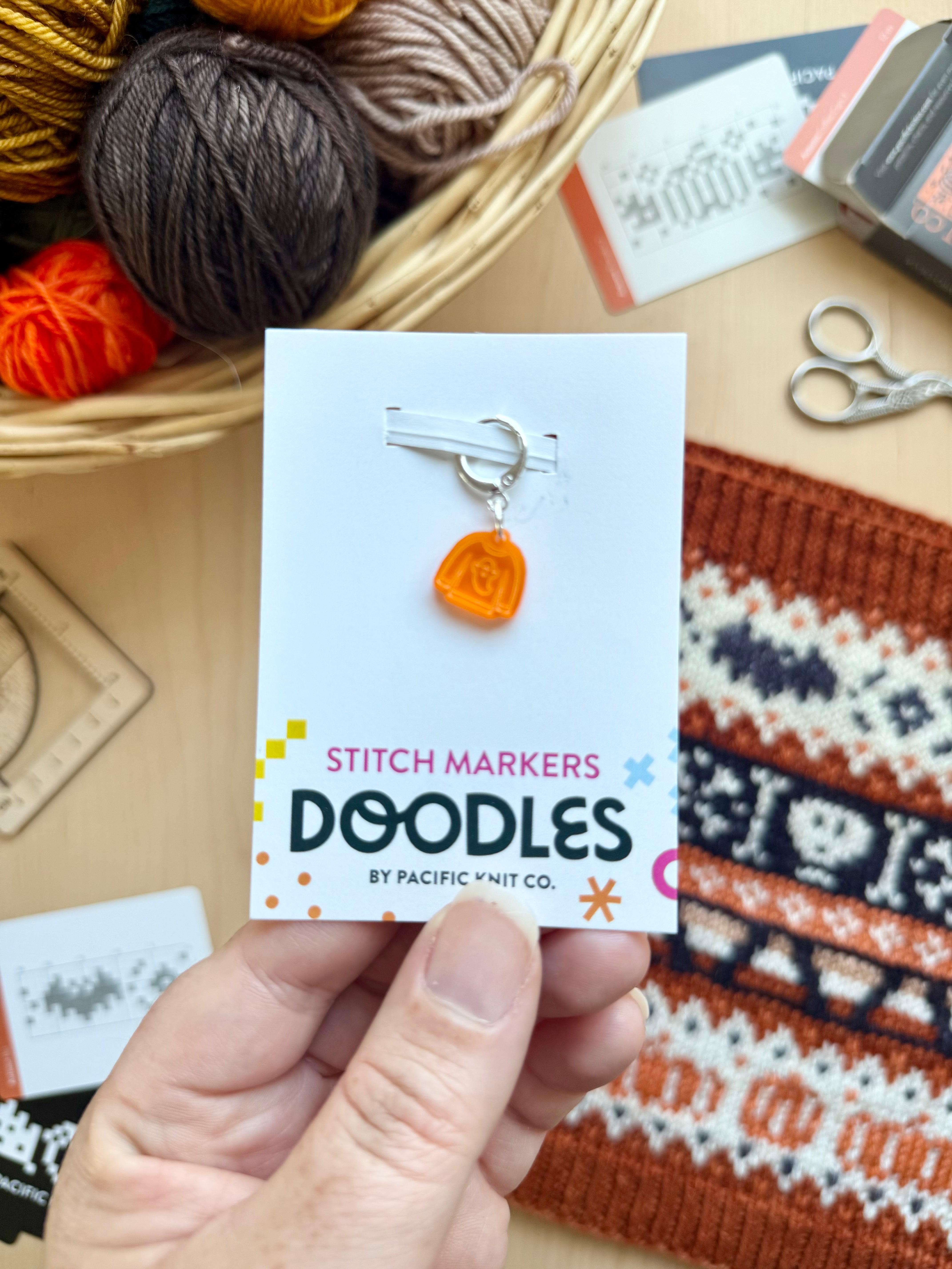 Ghost Doodle Sweater (Single Stitch Marker)
